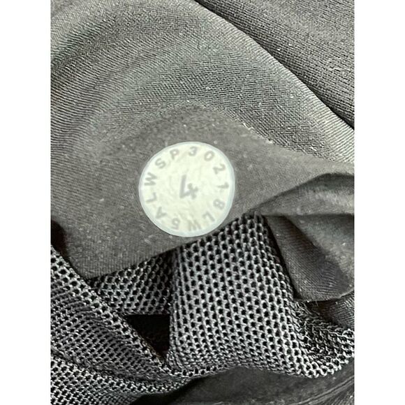 Lululemon On the Fly 7/8 Pant - Picture 5 of 6